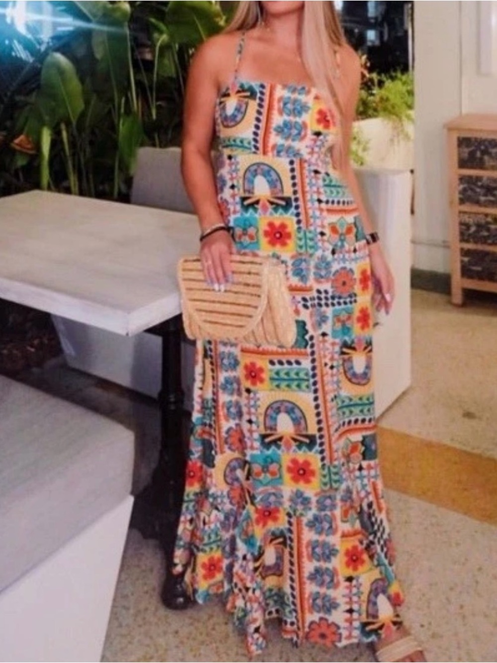 Paper Heart Vacation Resort
Aztec Geometric Mermaid Tie
Back Maxi Dress small